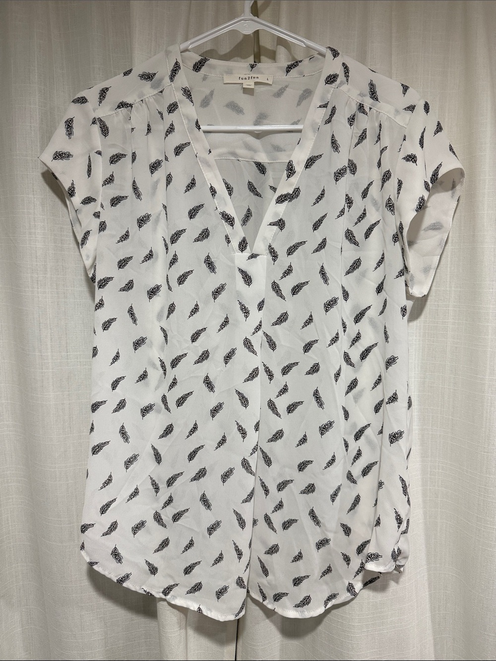Caslon White Feather-Print V-Neck Blouse
